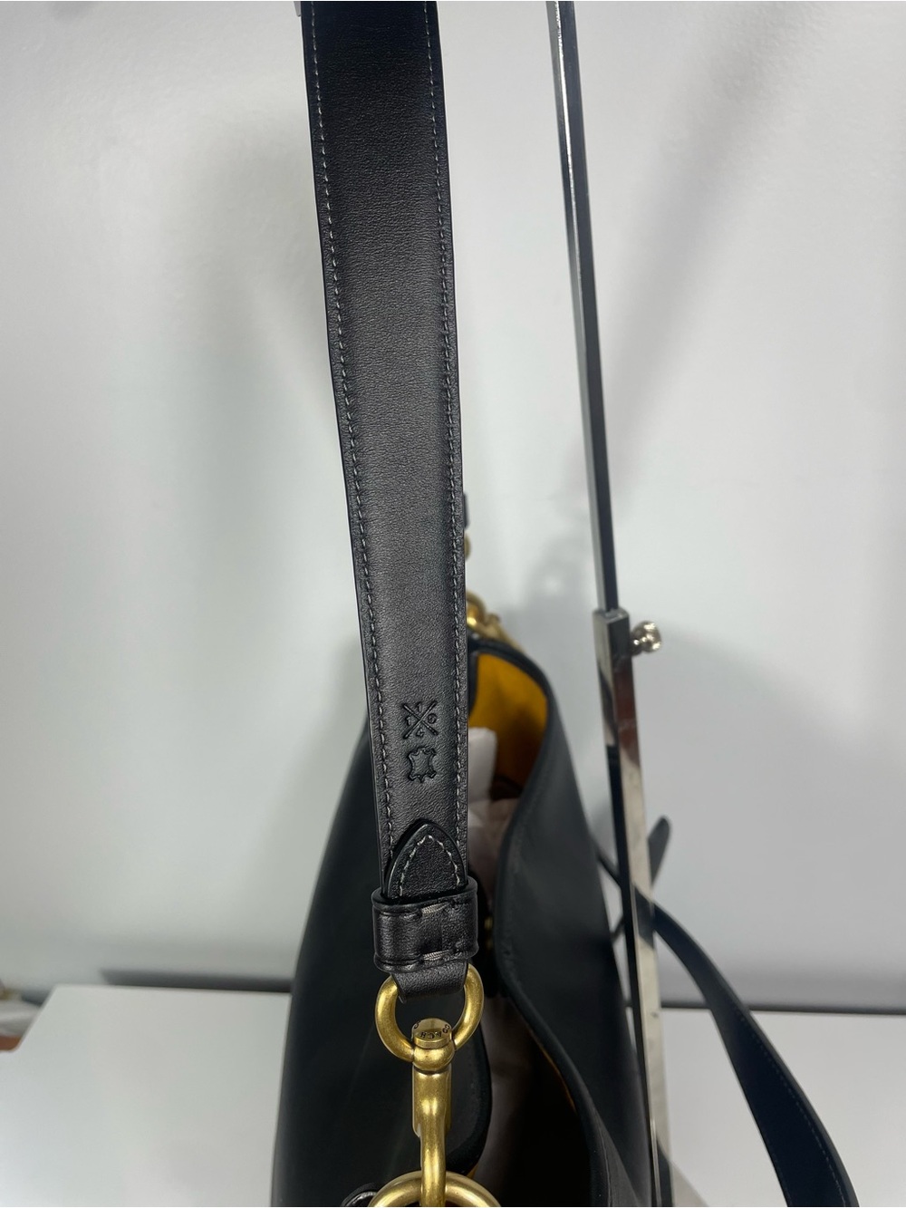 Coach Glovetanned Dakota Bucket Bag-COA - Picture 7 of 15